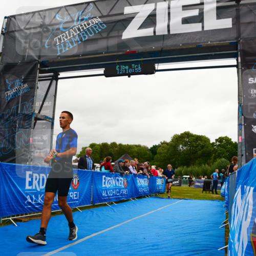 30.08.2026 - Elbe Triathlon Hamburg LAZAROV Photography http://msf.ph/oto/10087595 30.08.2026 12:10:56 Ziel 1377, 1549 meine-sportfotos.de