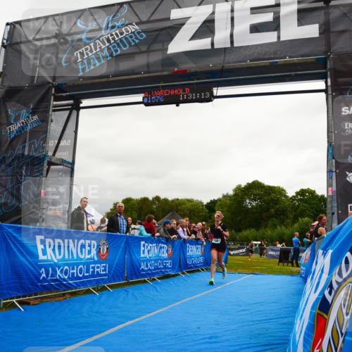 30.08.2026 - Elbe Triathlon Hamburg LAZAROV Photography http://msf.ph/oto/10087633 30.08.2026 12:11:15 Ziel 1534, 1576, 1581, 1615 meine-sportfotos.de