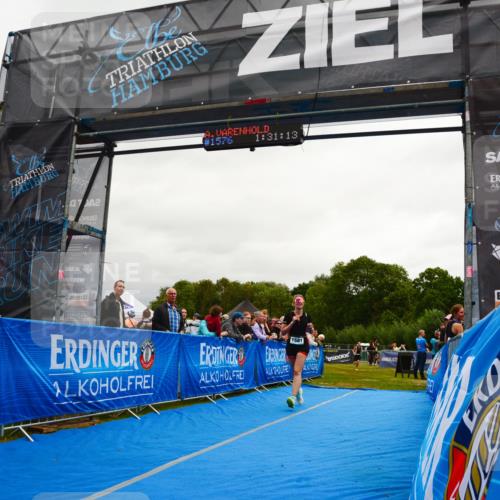 30.08.2026 - Elbe Triathlon Hamburg LAZAROV Photography http://msf.ph/oto/10087637 30.08.2026 12:11:16 Ziel 1534, 1581, 1615 meine-sportfotos.de