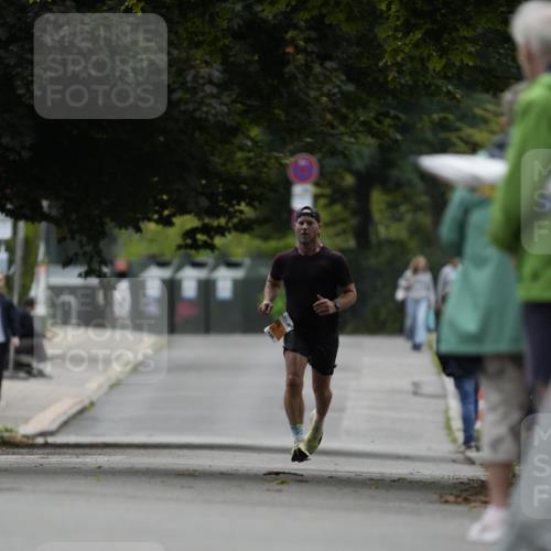 30.08.2026 - Blankeneser Heldenlauf Patografie http://msf.ph/oto/10087639 30.08.2026 11:31:39 Ziel  meine-sportfotos.de