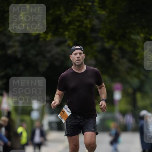 30.08.2026 - Blankeneser Heldenlauf Patografie http://msf.ph/oto/10087647 30.08.2026 11:31:47 Ziel 2203 meine-sportfotos.de