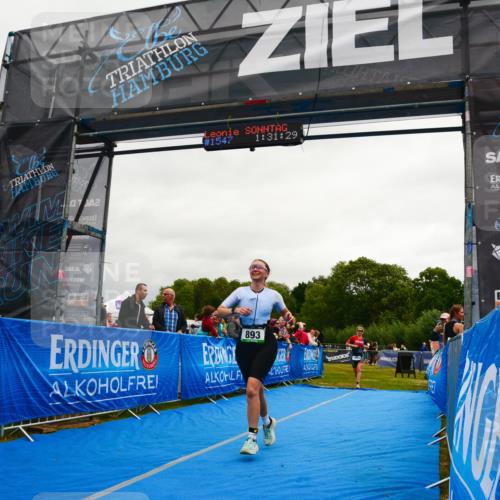30.08.2026 - Elbe Triathlon Hamburg LAZAROV Photography http://msf.ph/oto/10087678 30.08.2026 12:11:34 Ziel 893, 1654, 1689 meine-sportfotos.de