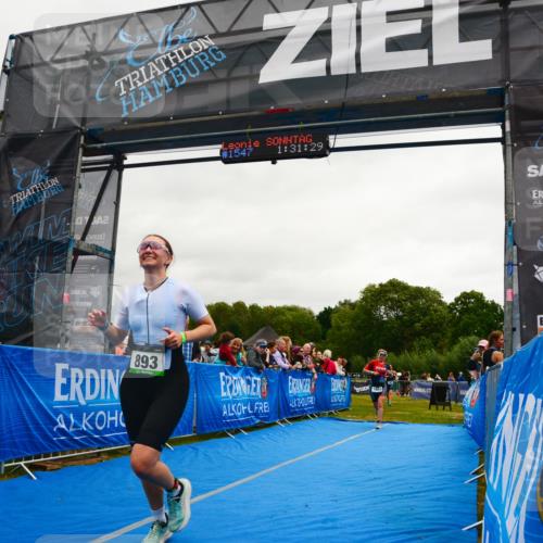30.08.2026 - Elbe Triathlon Hamburg LAZAROV Photography http://msf.ph/oto/10087685 30.08.2026 12:11:34 Ziel 893, 1654, 1689 meine-sportfotos.de