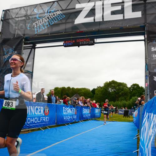 30.08.2026 - Elbe Triathlon Hamburg LAZAROV Photography http://msf.ph/oto/10087689 30.08.2026 12:11:35 Ziel 893, 1654, 1689 meine-sportfotos.de