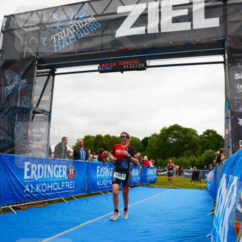 30.08.2026 - Elbe Triathlon Hamburg LAZAROV Photography http://msf.ph/oto/10087690 30.08.2026 12:11:37 Ziel 893, 1654, 1689 meine-sportfotos.de