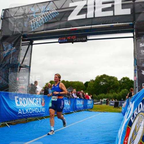 30.08.2026 - Elbe Triathlon Hamburg LAZAROV Photography http://msf.ph/oto/10087718 30.08.2026 12:11:46 Ziel 1583 meine-sportfotos.de