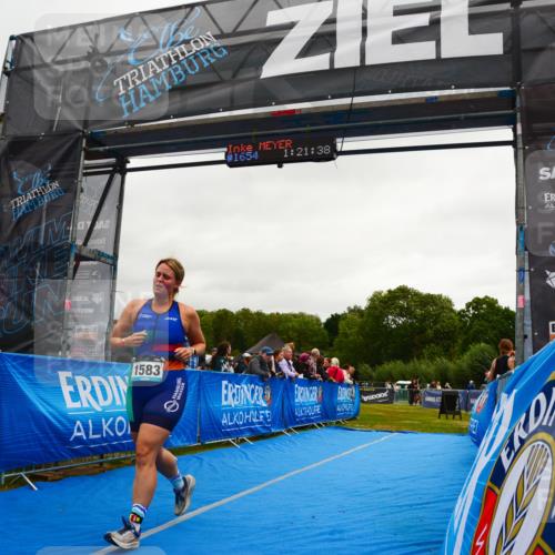 30.08.2026 - Elbe Triathlon Hamburg LAZAROV Photography http://msf.ph/oto/10087722 30.08.2026 12:11:47 Ziel 1583 meine-sportfotos.de