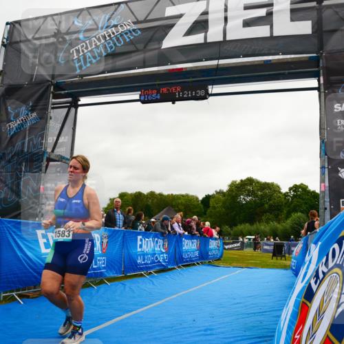 30.08.2026 - Elbe Triathlon Hamburg LAZAROV Photography http://msf.ph/oto/10087724 30.08.2026 12:11:47 Ziel 1583 meine-sportfotos.de