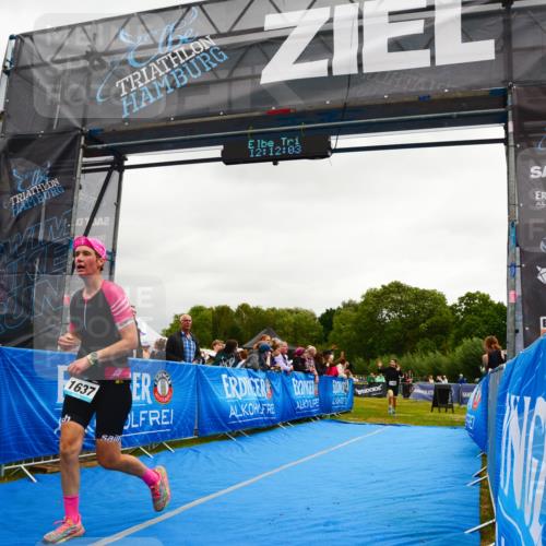 30.08.2026 - Elbe Triathlon Hamburg LAZAROV Photography http://msf.ph/oto/10087735 30.08.2026 12:12:04 Ziel 1490, 1637 meine-sportfotos.de