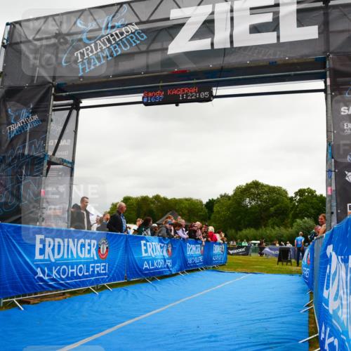 30.08.2026 - Elbe Triathlon Hamburg LAZAROV Photography http://msf.ph/oto/10087752 30.08.2026 12:12:09 Ziel 1490 meine-sportfotos.de
