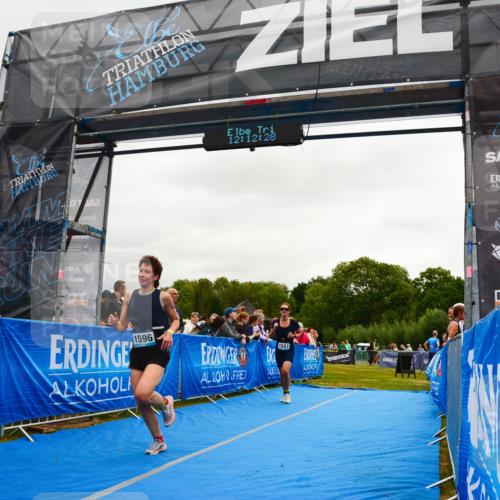 30.08.2026 - Elbe Triathlon Hamburg LAZAROV Photography http://msf.ph/oto/10087754 30.08.2026 12:12:29 Ziel 1527, 1596 meine-sportfotos.de