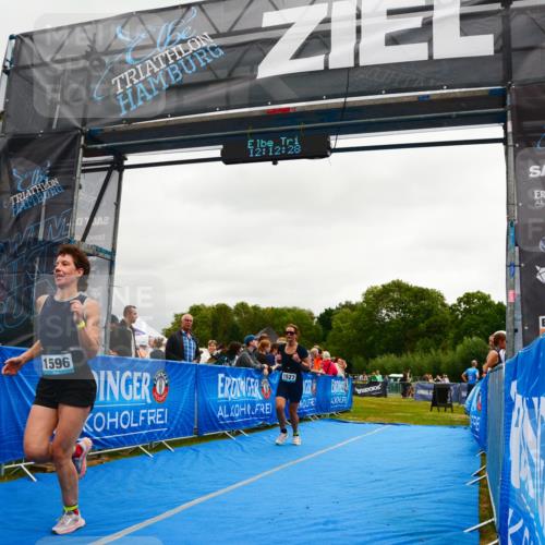 30.08.2026 - Elbe Triathlon Hamburg LAZAROV Photography http://msf.ph/oto/10087758 30.08.2026 12:12:29 Ziel 1527, 1596 meine-sportfotos.de