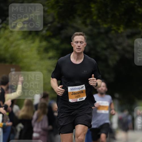 30.08.2026 - Blankeneser Heldenlauf Patografie http://msf.ph/oto/10087761 30.08.2026 11:33:43 Ziel 2497, 2609 meine-sportfotos.de