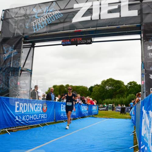 30.08.2026 - Elbe Triathlon Hamburg LAZAROV Photography http://msf.ph/oto/10087763 30.08.2026 12:12:29 Ziel 1527, 1596 meine-sportfotos.de