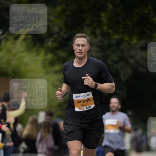 30.08.2026 - Blankeneser Heldenlauf Patografie http://msf.ph/oto/10087764 30.08.2026 11:33:43 Ziel 2497, 2609 meine-sportfotos.de
