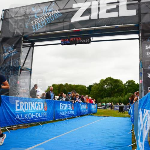 30.08.2026 - Elbe Triathlon Hamburg LAZAROV Photography http://msf.ph/oto/10087773 30.08.2026 12:12:31 Ziel 803, 1527, 1596 meine-sportfotos.de