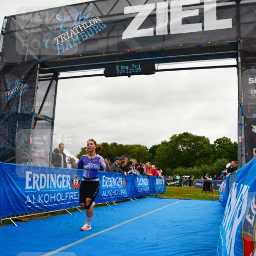 30.08.2026 - Elbe Triathlon Hamburg LAZAROV Photography http://msf.ph/oto/10087779 30.08.2026 12:12:40 Ziel 803 meine-sportfotos.de