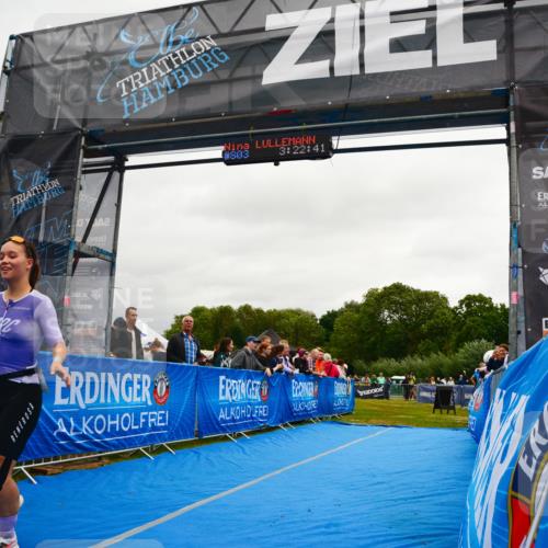 30.08.2026 - Elbe Triathlon Hamburg LAZAROV Photography http://msf.ph/oto/10087788 30.08.2026 12:12:41 Ziel 803 meine-sportfotos.de