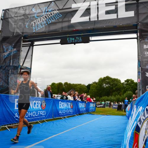 30.08.2026 - Elbe Triathlon Hamburg LAZAROV Photography http://msf.ph/oto/10087806 30.08.2026 12:13:26 Ziel 1587 meine-sportfotos.de