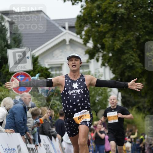 30.08.2026 - Blankeneser Heldenlauf Patografie http://msf.ph/oto/10087827 30.08.2026 11:34:23 Ziel 2317, 2356, 2478 meine-sportfotos.de