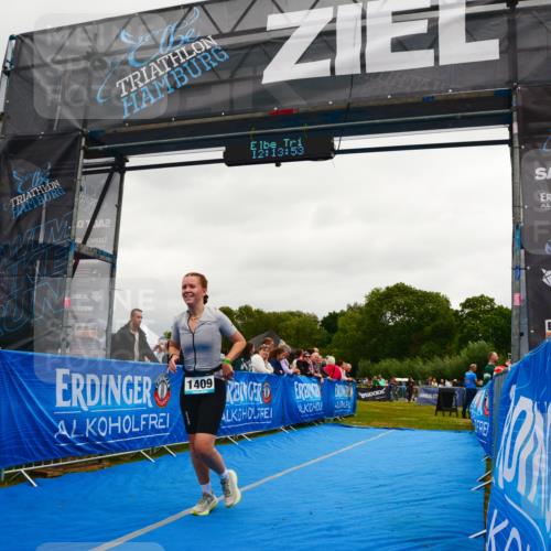 30.08.2026 - Elbe Triathlon Hamburg LAZAROV Photography http://msf.ph/oto/10087841 30.08.2026 12:13:54 Ziel 1409 meine-sportfotos.de
