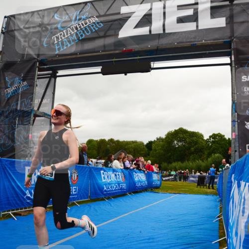30.08.2026 - Elbe Triathlon Hamburg LAZAROV Photography http://msf.ph/oto/10087858 30.08.2026 12:14:23 Ziel 1429 meine-sportfotos.de