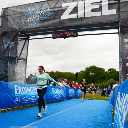 30.08.2026 - Elbe Triathlon Hamburg LAZAROV Photography http://msf.ph/oto/10087890 30.08.2026 12:14:45 Ziel 1485, 1502, 1629 meine-sportfotos.de