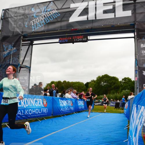30.08.2026 - Elbe Triathlon Hamburg LAZAROV Photography http://msf.ph/oto/10087896 30.08.2026 12:14:45 Ziel 1485, 1502, 1629 meine-sportfotos.de