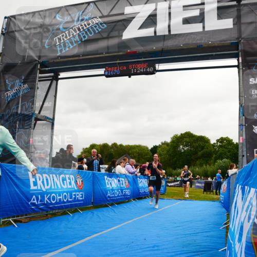 30.08.2026 - Elbe Triathlon Hamburg LAZAROV Photography http://msf.ph/oto/10087897 30.08.2026 12:14:46 Ziel 1485, 1502, 1629 meine-sportfotos.de