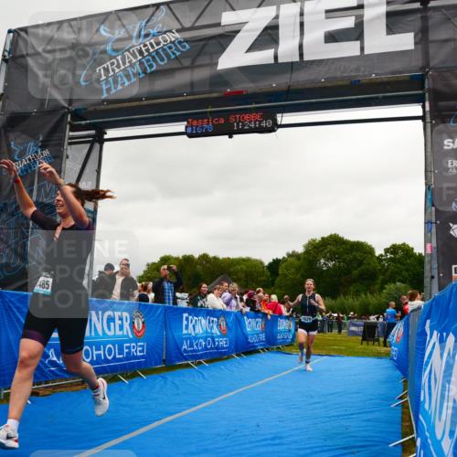 30.08.2026 - Elbe Triathlon Hamburg LAZAROV Photography http://msf.ph/oto/10087906 30.08.2026 12:14:47 Ziel 1485, 1502, 1629 meine-sportfotos.de