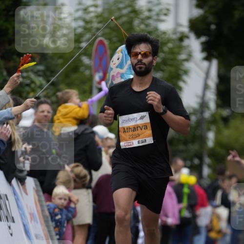 30.08.2026 - Blankeneser Heldenlauf Patografie http://msf.ph/oto/10087917 30.08.2026 11:35:15 Ziel 2253, 2938 meine-sportfotos.de
