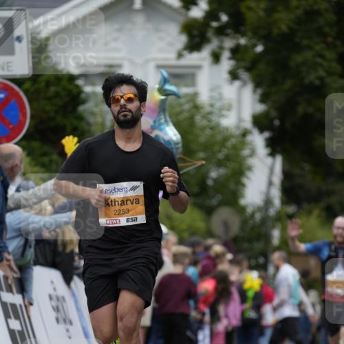 30.08.2026 - Blankeneser Heldenlauf Patografie http://msf.ph/oto/10087919 30.08.2026 11:35:16 Ziel 2253, 2938 meine-sportfotos.de