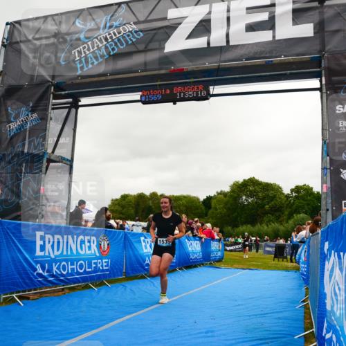 30.08.2026 - Elbe Triathlon Hamburg LAZAROV Photography http://msf.ph/oto/10087949 30.08.2026 12:15:10 Ziel 1512, 1514, 1535, 1569 meine-sportfotos.de