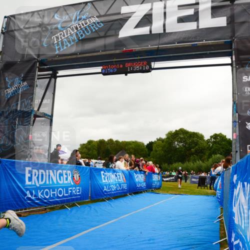 30.08.2026 - Elbe Triathlon Hamburg LAZAROV Photography http://msf.ph/oto/10087960 30.08.2026 12:15:11 Ziel 1512, 1514, 1535, 1569 meine-sportfotos.de