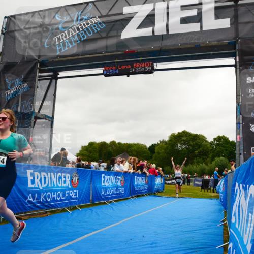 30.08.2026 - Elbe Triathlon Hamburg LAZAROV Photography http://msf.ph/oto/10088000 30.08.2026 12:15:38 Ziel 1498, 1554 meine-sportfotos.de