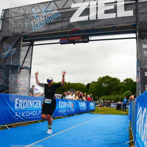 30.08.2026 - Elbe Triathlon Hamburg LAZAROV Photography http://msf.ph/oto/10088015 30.08.2026 12:16:09 Ziel 1465, 1532, 1702 meine-sportfotos.de