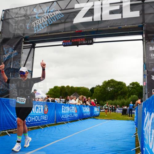 30.08.2026 - Elbe Triathlon Hamburg LAZAROV Photography http://msf.ph/oto/10088020 30.08.2026 12:16:10 Ziel 1465, 1532, 1702 meine-sportfotos.de