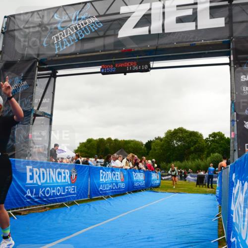 30.08.2026 - Elbe Triathlon Hamburg LAZAROV Photography http://msf.ph/oto/10088024 30.08.2026 12:16:10 Ziel 1465, 1532, 1702 meine-sportfotos.de