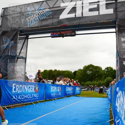 30.08.2026 - Elbe Triathlon Hamburg LAZAROV Photography http://msf.ph/oto/10088060 30.08.2026 12:16:34 Ziel 1595 meine-sportfotos.de