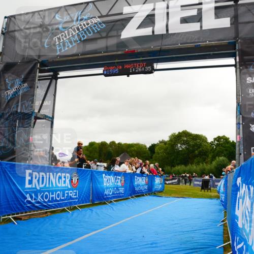 30.08.2026 - Elbe Triathlon Hamburg LAZAROV Photography http://msf.ph/oto/10088062 30.08.2026 12:16:34 Ziel 1595 meine-sportfotos.de