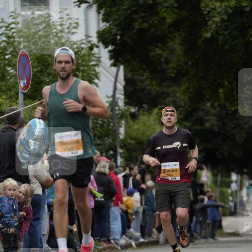 30.08.2026 - Blankeneser Heldenlauf Patografie http://msf.ph/oto/10088087 30.08.2026 11:37:09 Ziel 2335, 2390 meine-sportfotos.de