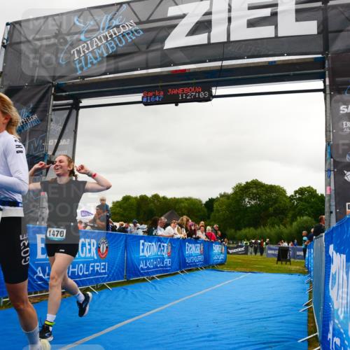 30.08.2026 - Elbe Triathlon Hamburg LAZAROV Photography http://msf.ph/oto/10088102 30.08.2026 12:17:03 Ziel 1470, 1647, 1675 meine-sportfotos.de