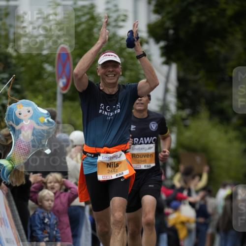 30.08.2026 - Blankeneser Heldenlauf Patografie http://msf.ph/oto/10088134 30.08.2026 11:37:42 Ziel 2346, 2442 meine-sportfotos.de