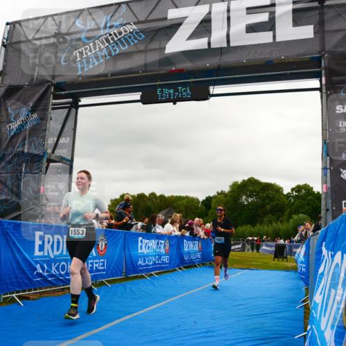 30.08.2026 - Elbe Triathlon Hamburg LAZAROV Photography http://msf.ph/oto/10088135 30.08.2026 12:17:52 Ziel 1351, 1553, 1607 meine-sportfotos.de