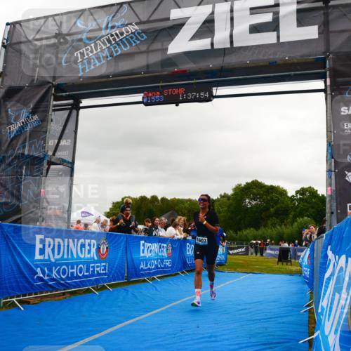 30.08.2026 - Elbe Triathlon Hamburg LAZAROV Photography http://msf.ph/oto/10088142 30.08.2026 12:17:53 Ziel 1351, 1553, 1607 meine-sportfotos.de