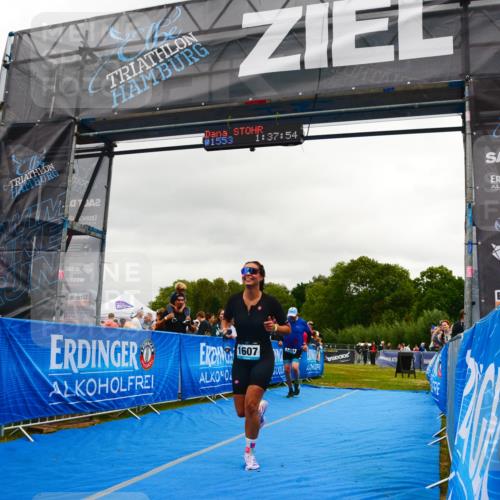 30.08.2026 - Elbe Triathlon Hamburg LAZAROV Photography http://msf.ph/oto/10088146 30.08.2026 12:17:53 Ziel 1351, 1553, 1607 meine-sportfotos.de