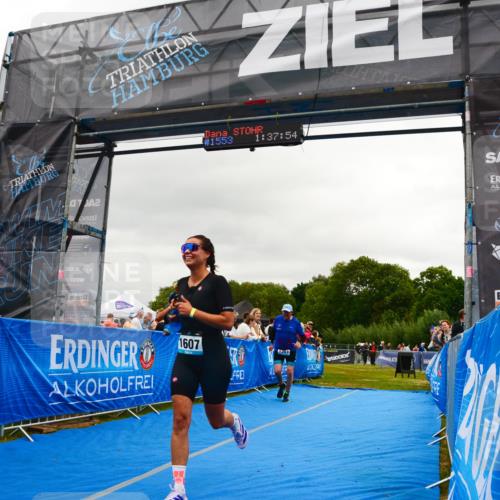 30.08.2026 - Elbe Triathlon Hamburg LAZAROV Photography http://msf.ph/oto/10088150 30.08.2026 12:17:54 Ziel 1351, 1553, 1607 meine-sportfotos.de