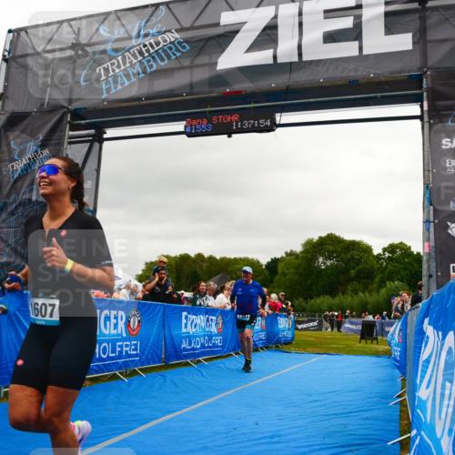 30.08.2026 - Elbe Triathlon Hamburg LAZAROV Photography http://msf.ph/oto/10088156 30.08.2026 12:17:54 Ziel 1351, 1553, 1607 meine-sportfotos.de