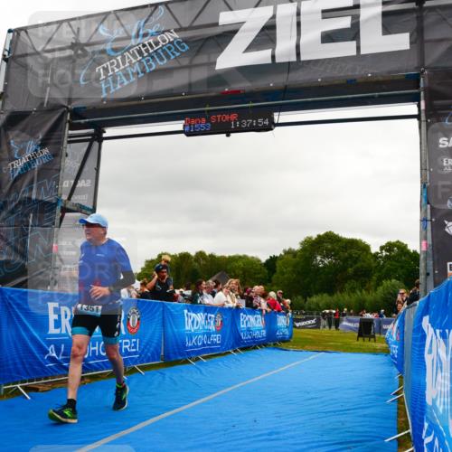 30.08.2026 - Elbe Triathlon Hamburg LAZAROV Photography http://msf.ph/oto/10088163 30.08.2026 12:17:56 Ziel 1351, 1553, 1607 meine-sportfotos.de