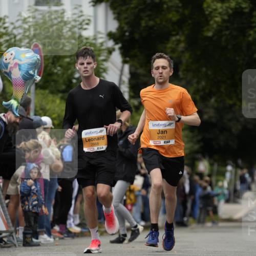 30.08.2026 - Blankeneser Heldenlauf Patografie http://msf.ph/oto/10088212 30.08.2026 11:38:18 Ziel 2021, 2190, 2458, 2668, 2814, 2845 meine-sportfotos.de